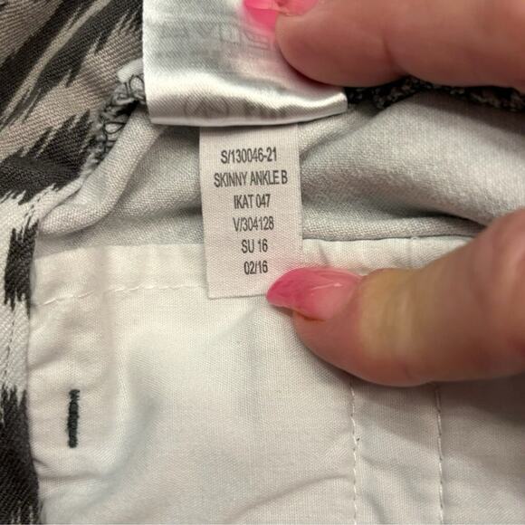 GAP Gray Ikat Print Stretch Skinny Ankle Pants Women’s Size 2R - Picture 10 of 10